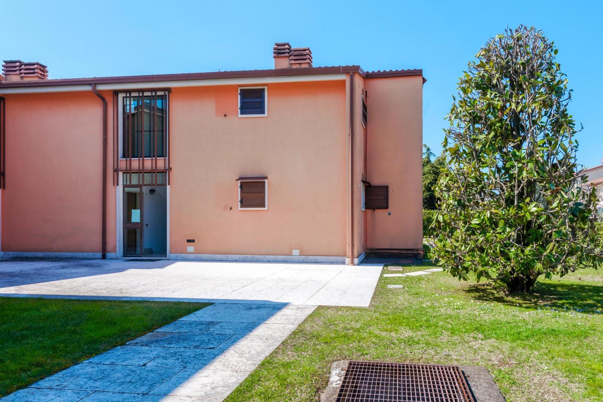 Apartments Blitz - Regarda Travel Lazise Exterior photo